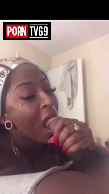 Kamo Bandz – I asked a girl to massage my huge dick!!!